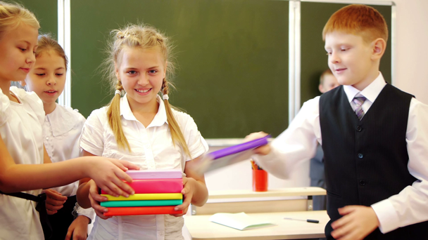 Schoolgirl holding books - Footage, Video