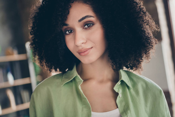 Close up cropped photo of young lovely girl calm smile nice curly hairdo enjoy free time weekend apartment indoors. - Foto, immagini