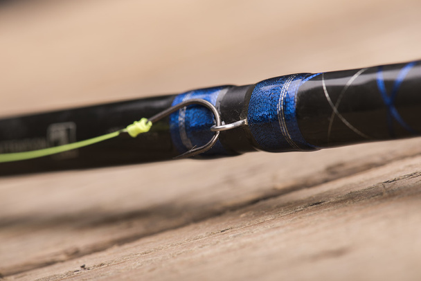 Αγκίστρι ψαρέματος και γραμμή - Φωτογραφία, εικόνα