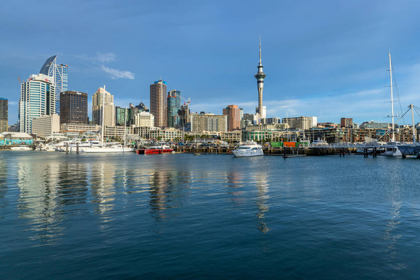 Auckland, New Zealand: The marina with Auckland city in the background, New Zealand - Φωτογραφία, εικόνα
