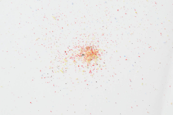 Beyaz arkaplanda mikro plastik işareti - Fotoğraf, Görsel