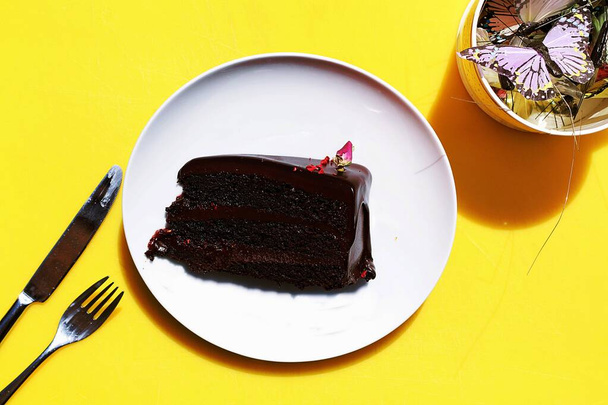 vork, brood, mes, bord, chocolade, cake, eten, desserts, snoep, vlinder - Foto, afbeelding