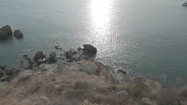 Capo Sunio è un promontorio situato sulla punta meridionale dell'Attica in Grecia - Filmati, video