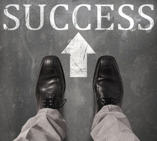 Επιχειρηματίας βρείτε το δρόμο της επιτυχίας - Φωτογραφία, εικόνα