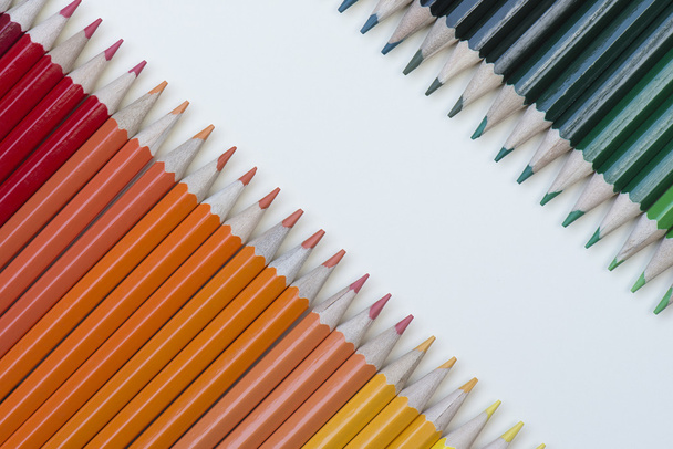 Колекція кольорових дерев'яних олівців
 - Фото, зображення