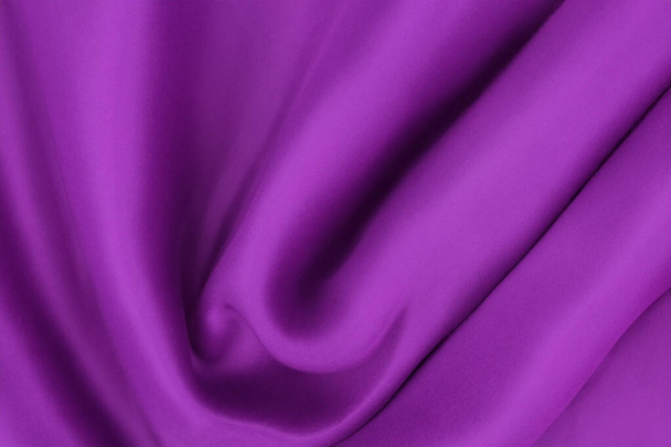 LovelyLilac: Beautifully Hued Fabric Delights - Foto, imagen