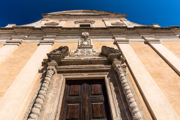 Facade of the cathedral of Sassari, dedicated to Saint Nicholas. Romanesque - Gothic Renaissance - Baroque architectural style built from the 12th to the 18th century. Sassari, Sardinia, Italy, Europe - Fotoğraf, Görsel