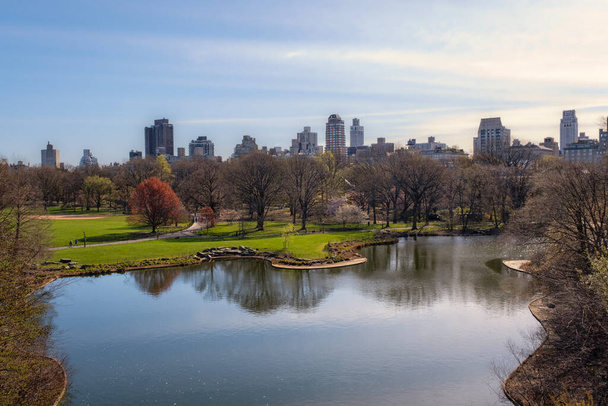 New York, USA - April 13, 2023: View of Manhattan's Central Park in spring. - Φωτογραφία, εικόνα