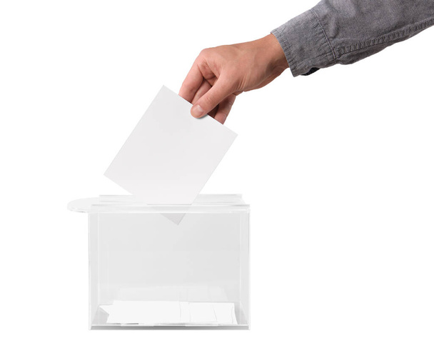 Mann legt seine Stimme in Wahlurne auf weißem Hintergrund, Nahaufnahme - Foto, Bild