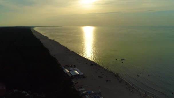 Sunset Beach Stegna Zachod Slonca Plaza Aerial View Polen. Hoge kwaliteit 4k beeldmateriaal - Video