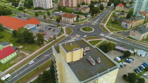 Gökdelen Rondo Bydgoska Okolna Pila Hava Görüntüsü Polonya. Yüksek kalite 4k görüntü - Video, Çekim