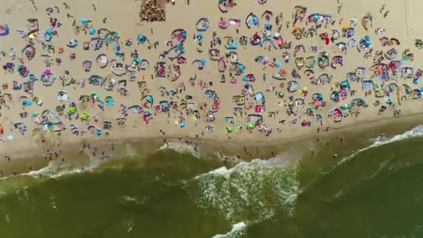 Top Down Beach Baltic Sea Jastrzebia Gora Plaza Morze Baltyckie Αεροφωτογραφία Πολωνία. Υψηλής ποιότητας 4k πλάνα - Πλάνα, βίντεο