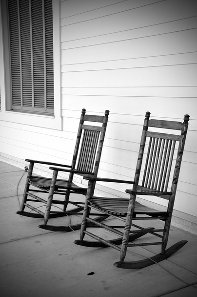 Οι λικνίζοντας καρέκλες σε μαύρο και άσπρο - Φωτογραφία, εικόνα