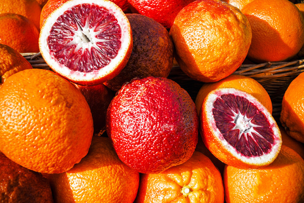 Соковиті крові апельсинів
 - Фото, зображення