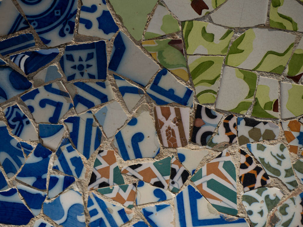 detail of masaic of The barcelona park guell spain gaudi masterpiece - Foto, afbeelding