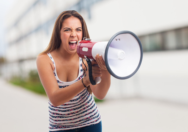 Žena křičí s megafon - Fotografie, Obrázek