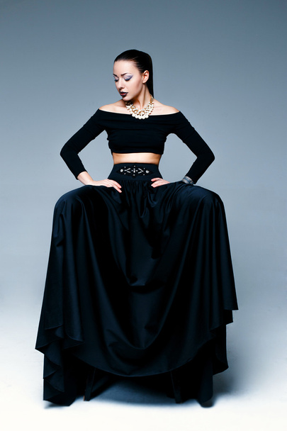 Female model in black clothes - Φωτογραφία, εικόνα