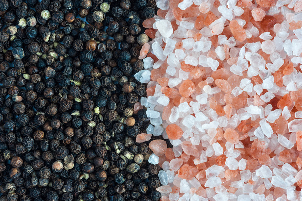 Чорний перець кукурудзи і кам'яний сіль фон
 - Фото, зображення