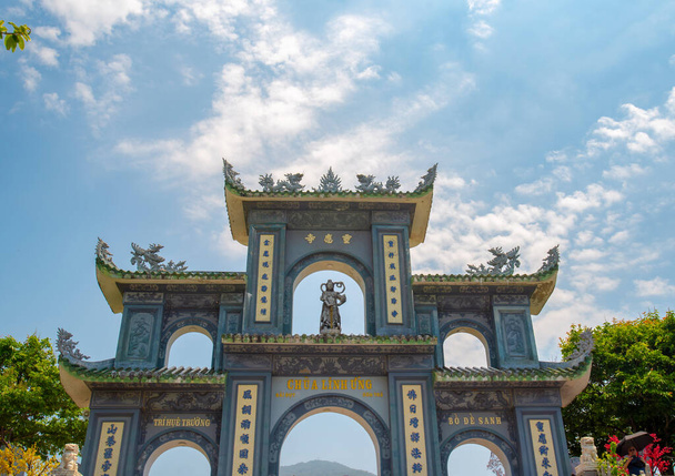 Η πιο όμορφη θέα Lady Buddha σε da nang, Βιετνάμ - Φωτογραφία, εικόνα