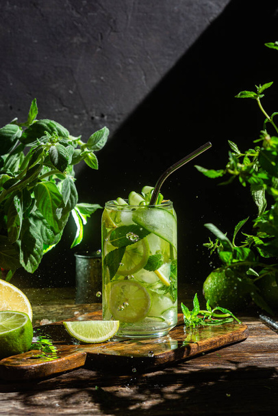 Cold lemonade with lime and cucumber .Cocktail - Foto, Imagen