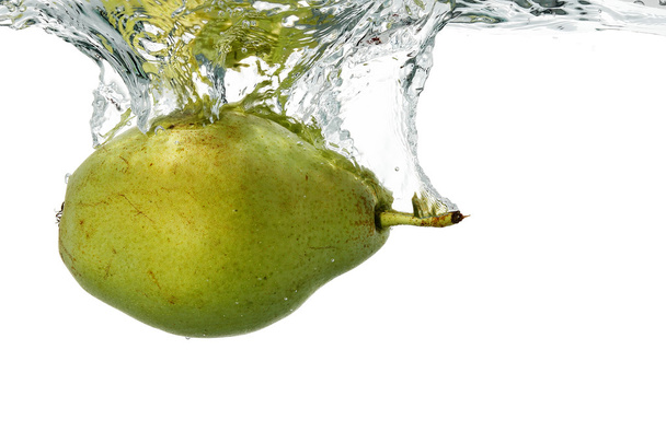 pear in water - Фото, изображение