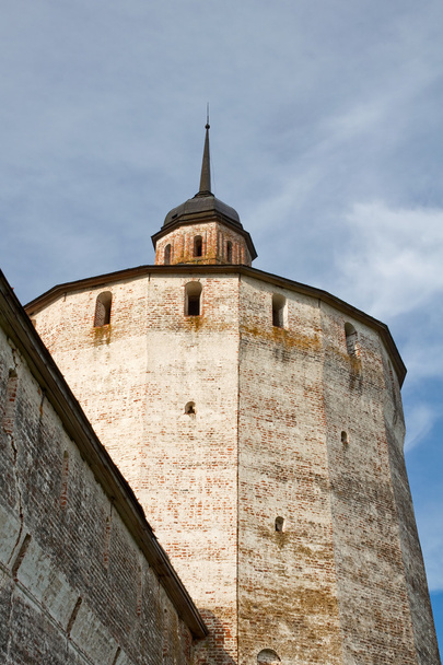 The Kirillo-Belozersky monastery. Bolshaya Merezhennaya Tower. Russian Nort - Fotoğraf, Görsel
