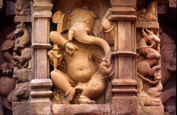 Sculpture of the god Ganesh in the temple Chandella Kandariya Mahadeva(s.XI). Khajuraho . Madhya Pradesh.India.Asia. - Foto, immagini