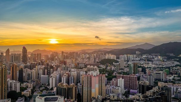 Коулун і Гонконг почали мерехтіти, 22 липня 2021 року - Фото, зображення