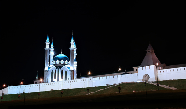 Kul Szarif Meczet w Kazan Kremlin w nocy z  - Zdjęcie, obraz