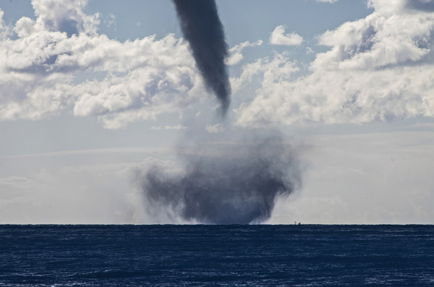 Tornados über dem Mittelmeer - Foto, Bild
