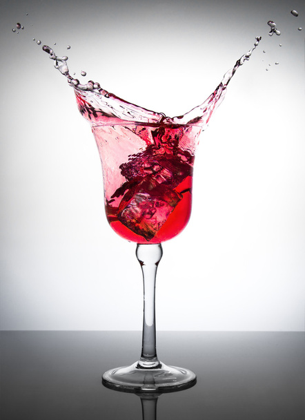 glass with wine - Foto, Bild