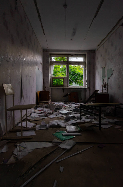 inside a destroyed school in war Ukraine - Foto, Imagem