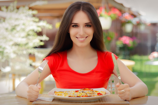 Funny Young Woman Eating Pizza - Foto, Imagen