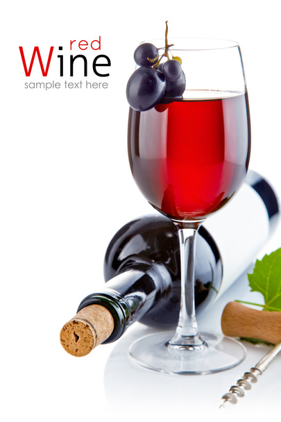 červené víno ve skle s hrozny - Fotografie, Obrázek