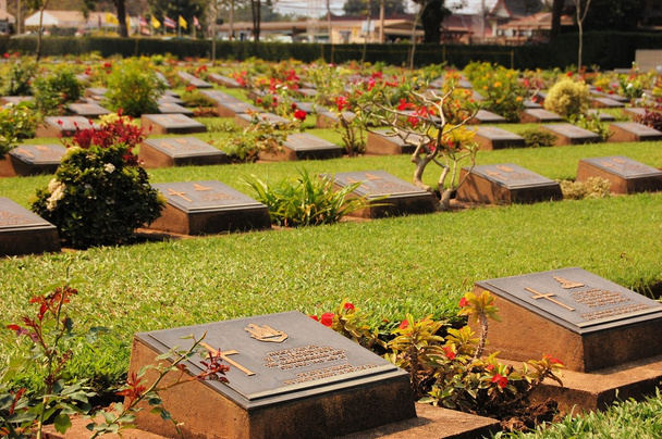 Begraafplaats van de Tweede Wereldoorlog 2 slachtoffers, Kanchanaburi, Thailand - Foto, afbeelding