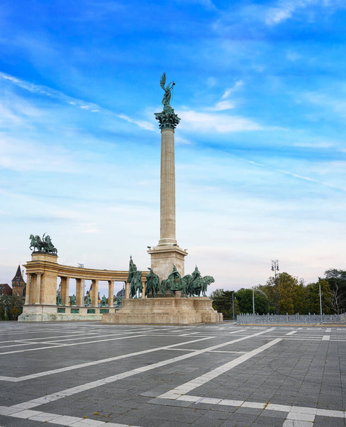 Heroes Square à Budapest, Hongrie. Monument du Millénaire sur la Place des Héros. - Photo, image