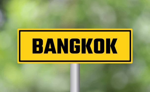 Señal de carretera de Bangkok sobre fondo borroso - Foto, imagen