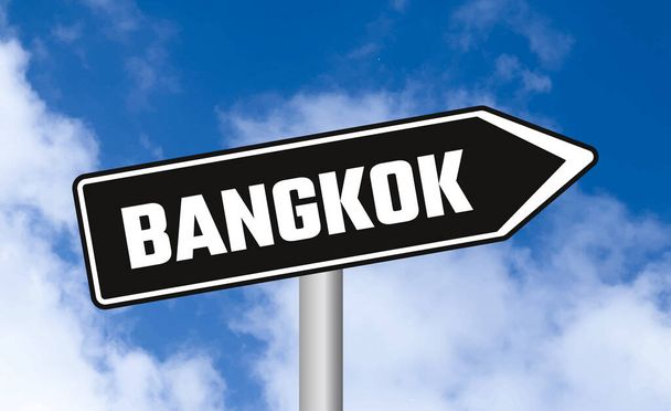 Señal de carretera de Bangkok sobre fondo azul cielo - Foto, Imagen