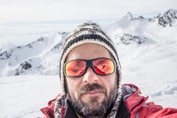 Alpin skier taking selfie - Photo, Image