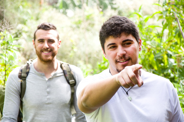 İki adam Hiking - Fotoğraf, Görsel