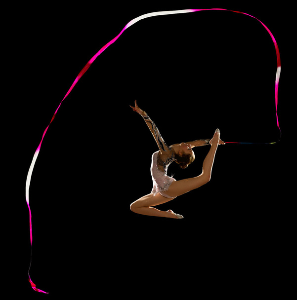 Girl engaged art gymnastics - Fotoğraf, Görsel
