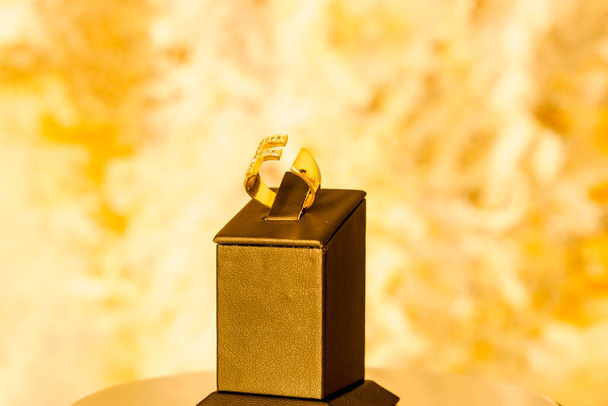 luxury gold and diamond jewelery - Fotoğraf, Görsel