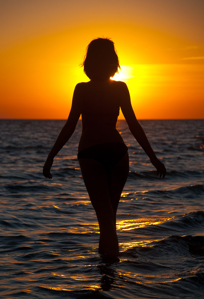 Ocean woman in sunrise light - Foto, Imagem