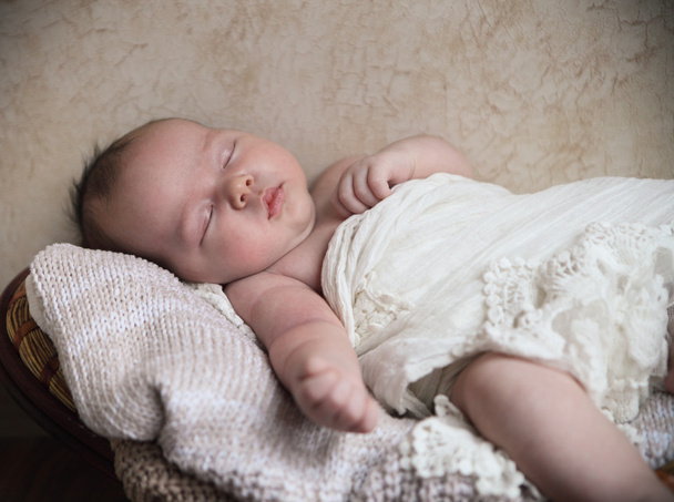 Bir ay önce bebek sepeti  - Fotoğraf, Görsel