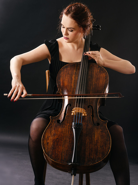 Beautiful cellist - Foto, Imagen