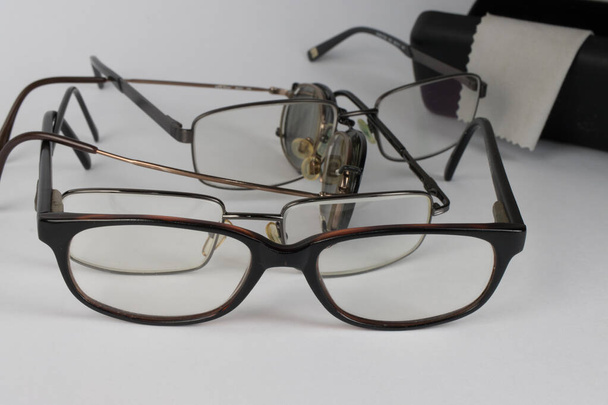 Pár starých brýlí na předpis - Fotografie, Obrázek