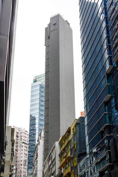 Belebte Straßen und Hochhäuser in Hongkong - Foto, Bild