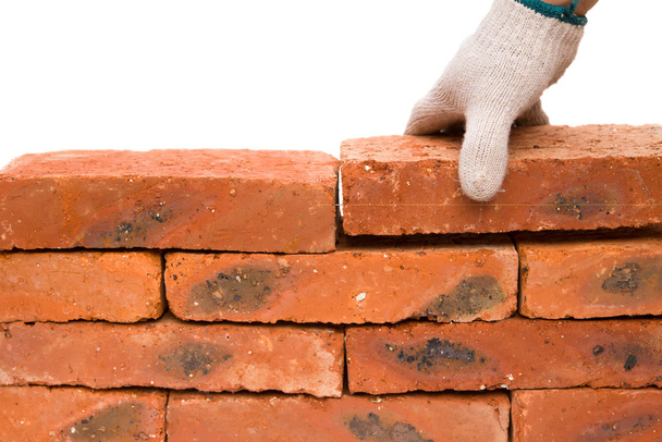 Façonner un mur de briques avec un chemin de coupe
 - Photo, image