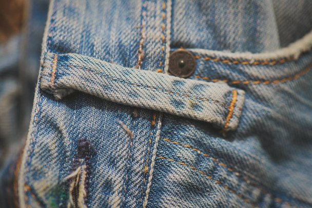 Macro blauwe jeans riem detail - Foto, afbeelding