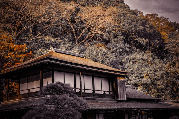 Obraz starego prywatnego domu. Rozmieszczenie: Naka -ku, Jokohama -shi - Zdjęcie, obraz